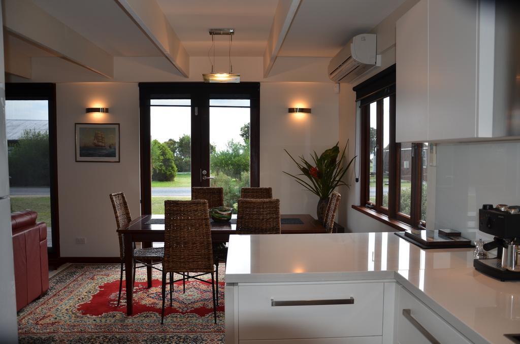 Yolla Beach House Adventure Bay Экстерьер фото